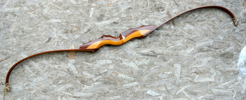 VALERIO RUSSO CUSTOM BOW T.D. " GRIFONE" 62"- 50# LH