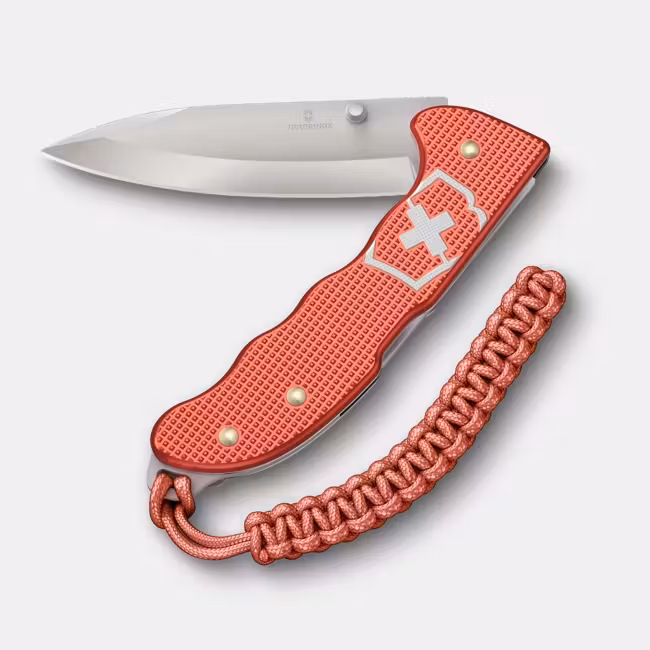 VICTORINOX COLTELLO EVOKE ALOX LIMITED EDITION 2025 RED STONE